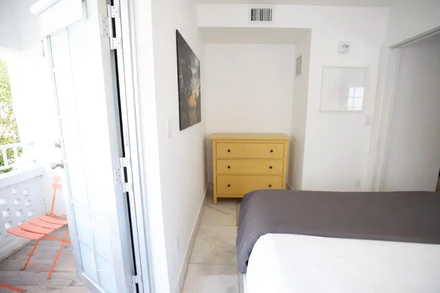 South Beach 2 Bedroom Family & Pet Friendly Apartment With Balcony & Free Parking Miami Beach Bagian luar foto