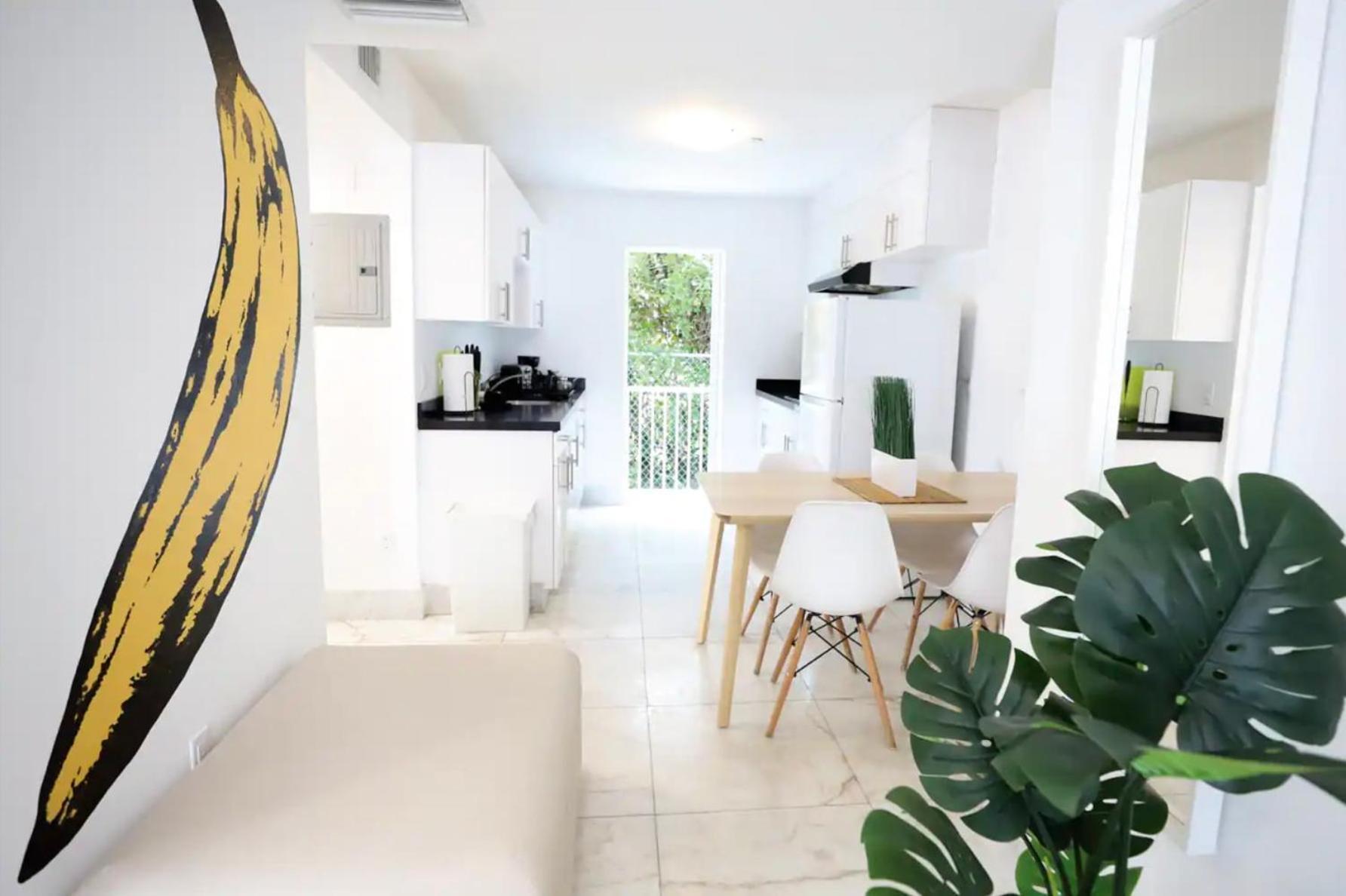 South Beach 2 Bedroom Family & Pet Friendly Apartment With Balcony & Free Parking Miami Beach Bagian luar foto