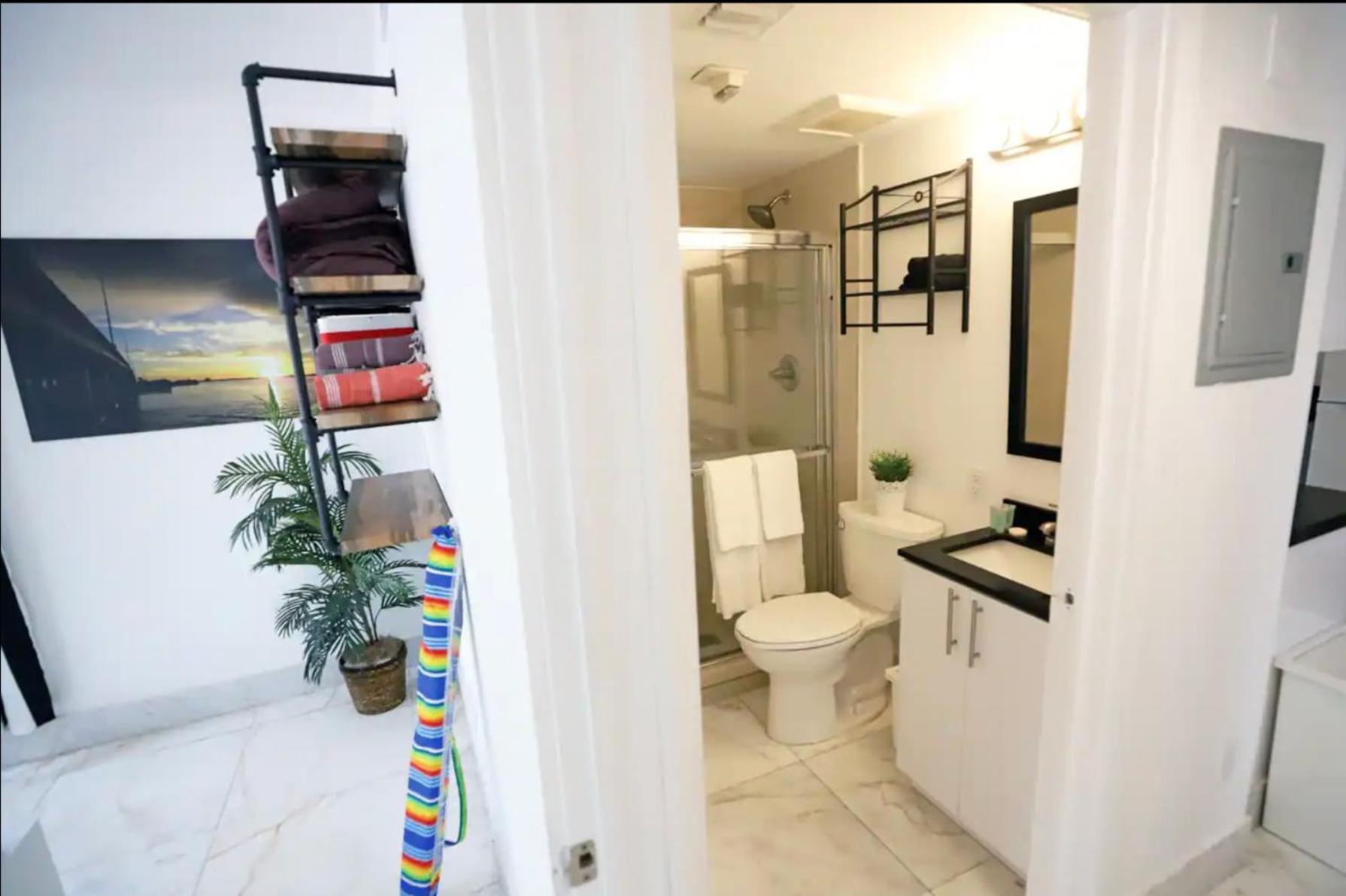 South Beach 2 Bedroom Family & Pet Friendly Apartment With Balcony & Free Parking Miami Beach Bagian luar foto