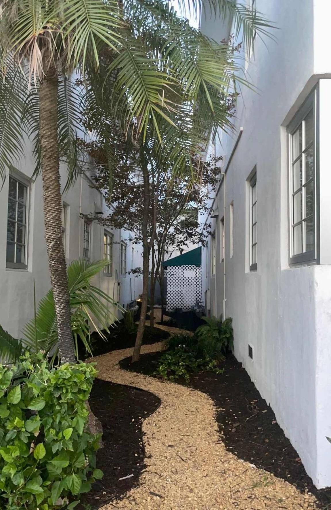 South Beach 2 Bedroom Family & Pet Friendly Apartment With Balcony & Free Parking Miami Beach Bagian luar foto